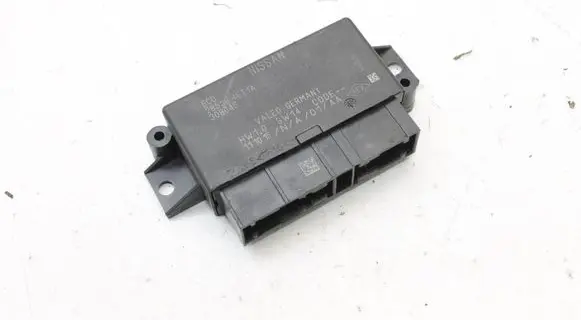 Nissan Qashqai Parking PDC control unit/module 285384ET1A