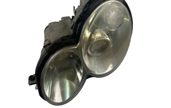 Mercedes-Benz C W203 Headlight/headlamp A2038205361