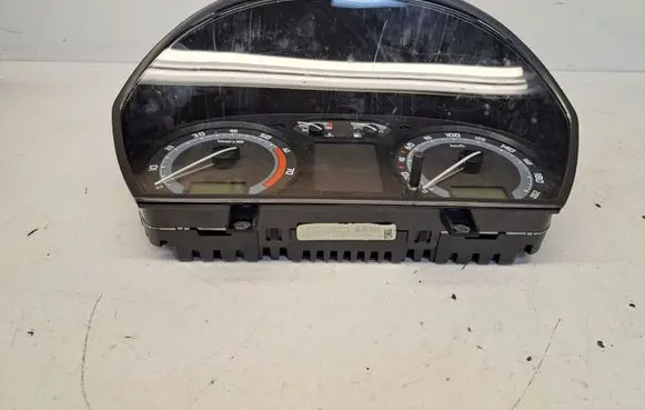 Skoda Superb B6 (3T) Speedometer (instrument cluster) 6Y0920