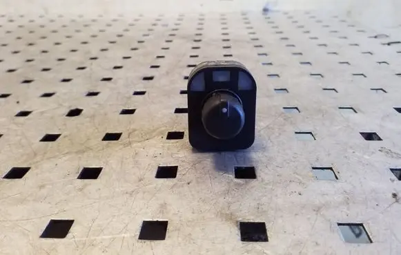 Audi A3 S3 8P Wing mirror switch 8E0959565
