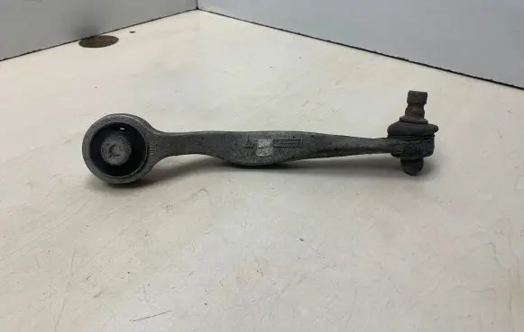 Volkswagen PASSAT B5.5 Front control arm