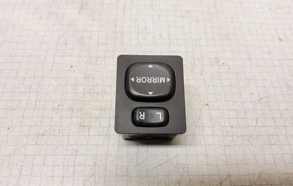 Toyota Corolla Verso E121 Wing mirror switch 769746F 183574