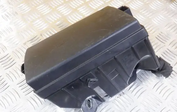 Volkswagen Golf VII Fuse box cover 5Q0907361G 63513541 63513540S16