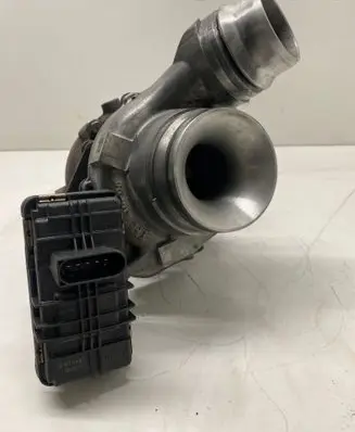 Toyota RAV 4 (XA40) Turbo RHV4T39 3465487