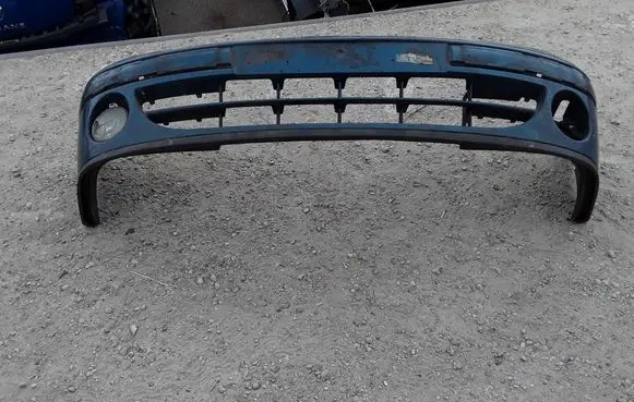 Renault Megane I Front bumper 7700427561