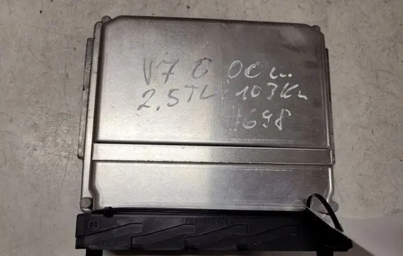 Volvo V70 Engine control unit/module 1928403488 1928403488D H92