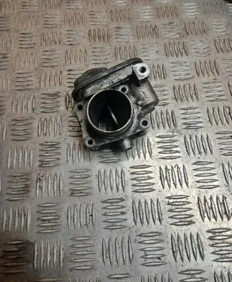 Opel Astra H Electric throttle body valve 