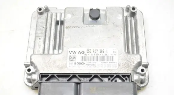 Volkswagen PASSAT B8 Engine control unit/module 05E907309H