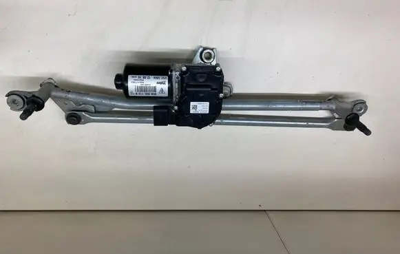 Porsche Macan (95B) Front wiper linkage and motor 95B955113B W000041005