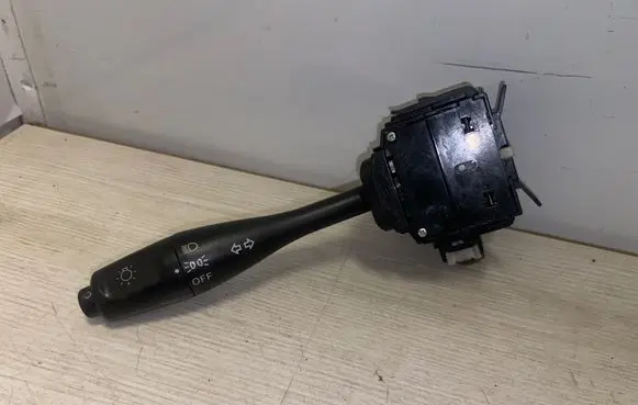 Mitsubishi Lancer Indicator stalk 170706