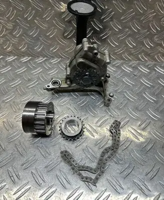 Peugeot 208 I Oil pump 9673506480