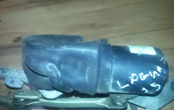 Renault Laguna I Wiper motor