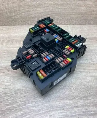 BMW 5 F10 F11 Fuse module 9234423 17033452