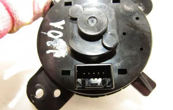 Mitsubishi Outlander Differential lock switch 