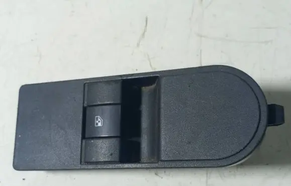 Opel Zafira B Electric window control switch 13228709 1069 5011