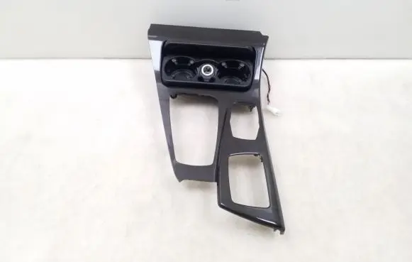 BMW 5 F10 F11 Cup holder 9206401