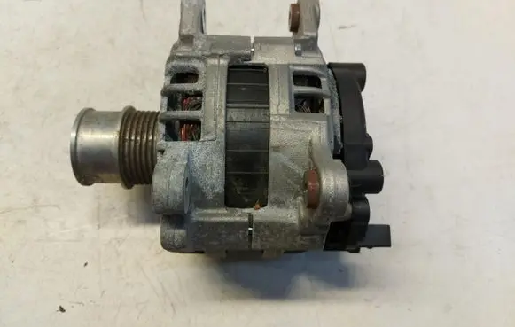 Toyota Proace Generator/alternator 05e903026r