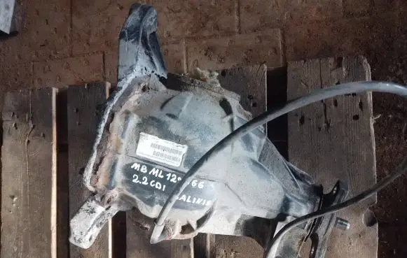 Mercedes-Benz ML W166 Rear differential 1663502714 RATIO327