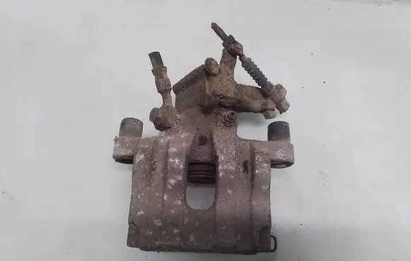 Nissan Primera Rear brake caliper