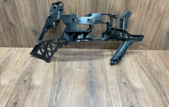 Mercedes-Benz C W204 Front bumper mounting bracket A2048854165