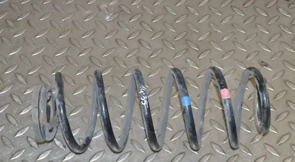 Toyota Prius (XW30) Rear coil spring
