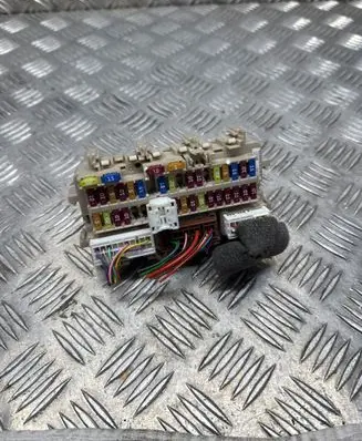 Nissan Navara D23 Fuse module