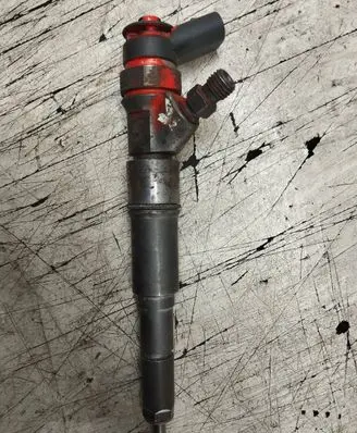 BMW 5 E60 E61 Fuel injector 0445110209