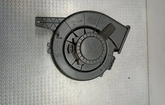 Volkswagen Fox Heater fan/blower 6Q1819015G A1915