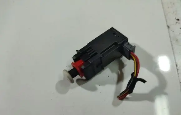 Opel Signum Brake pedal sensor switch 09185906