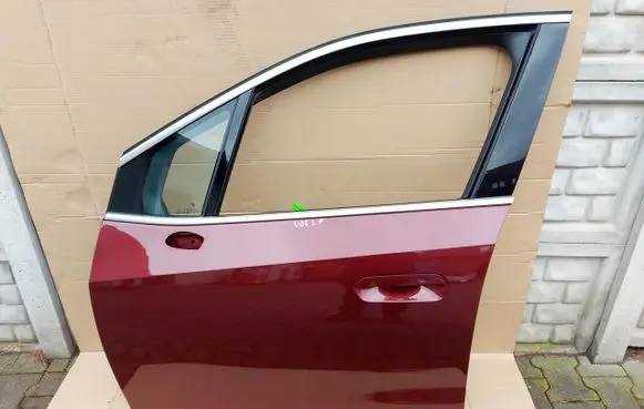 BMW 2 Active Tourer U06 Front door 