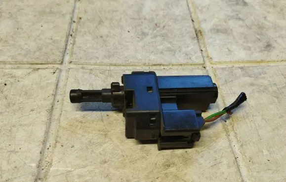 Clutch pedal sensor