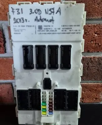 BMW 3 F30 F35 F31 Fuse module 9324782 524577F11 4270958075