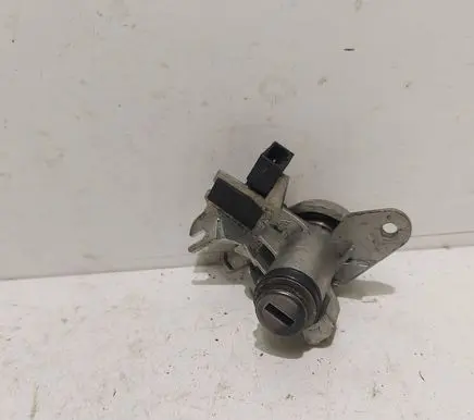 Audi A6 S6 C6 4F Tailgate exterior lock 8E0827573A