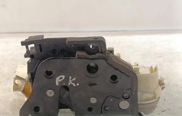 Front door lock