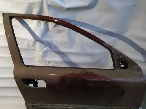 Volvo S60 Front door raudonos