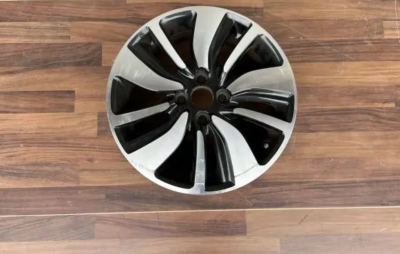 R16 alloy rim