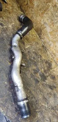 Toyota Avensis T270 Intercooler hose/pipe 121101