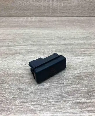 BMW 5 E39 Hazard light switch 8350947 Used
