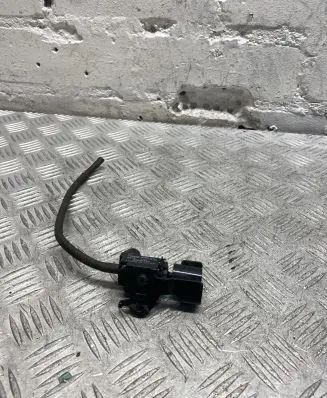 Honda CR-V Vacuum valve 1846004700