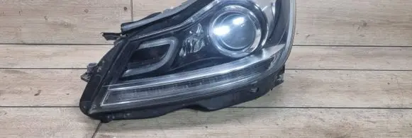 Mercedes-Benz C W204 Headlight/headlamp A2048208139