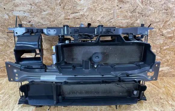 Suzuki Swift IV Radiator support slam panel