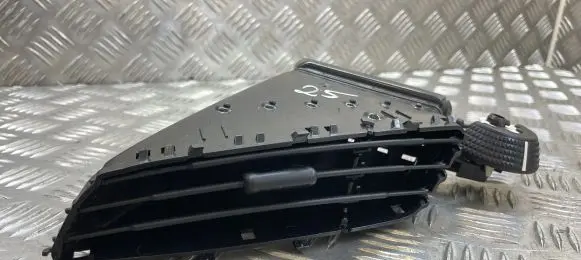 Ford Grand C-MAX Dash center air vent grill