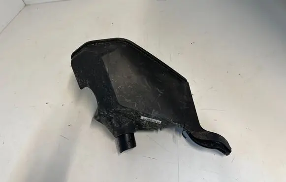 BMW iX3 Intake resonator 8635110