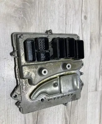 BMW 5 F10 F11 Engine control unit/module 8642310