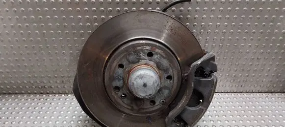 Mercedes-Benz C W203 Front wheel hub spindle knuckle 20900