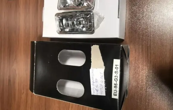 Volkswagen Golf III Front fender indicator light