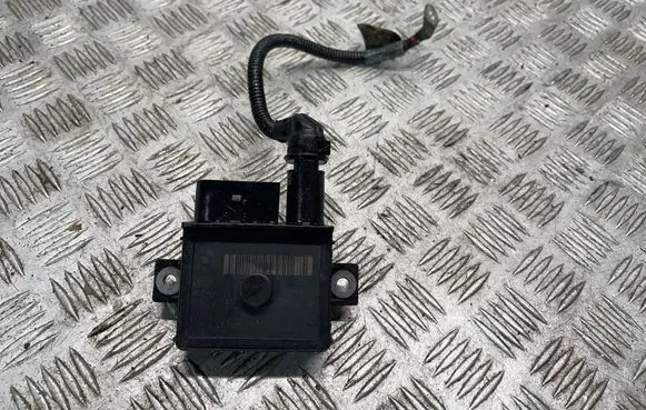 BMW X1 E84 Glow plug pre-heat relay 779800007 779800