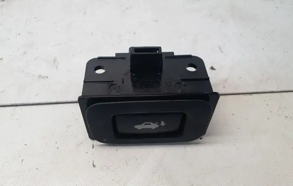 Lexus GS 250 350 300H 450H Tailgate/boot open switch button 15C081