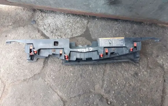 Opel Astra J Radiator trim 13264477