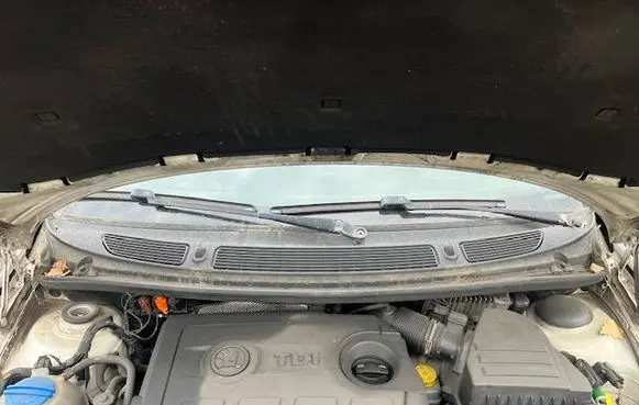 Skoda Fabia Mk2 (5J) Wiper trim 